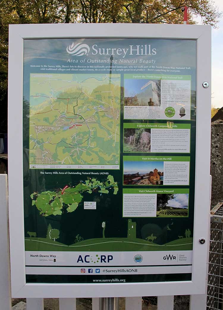 Surrey Hills sign